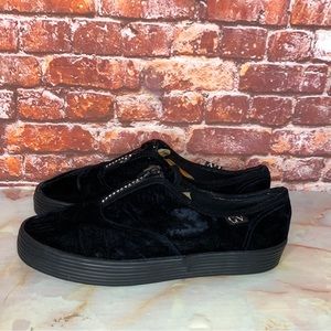 Vintage Y2K Gloria Vanderbilt Crushed Velvet Black Rhinestone Platform S…